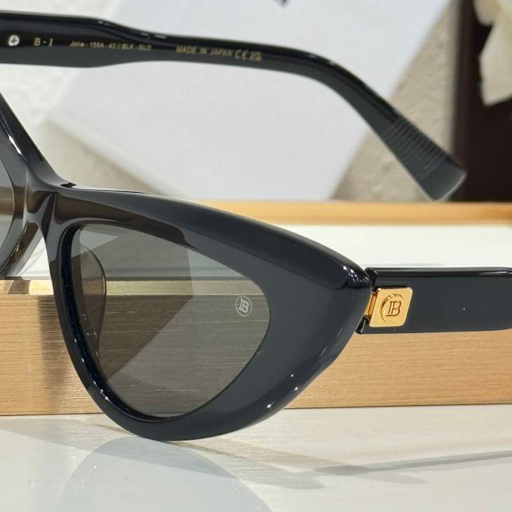 Picture of Balmain Sunglasses _SKUfw80238590fw